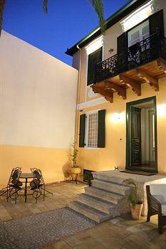 Nostos Otel